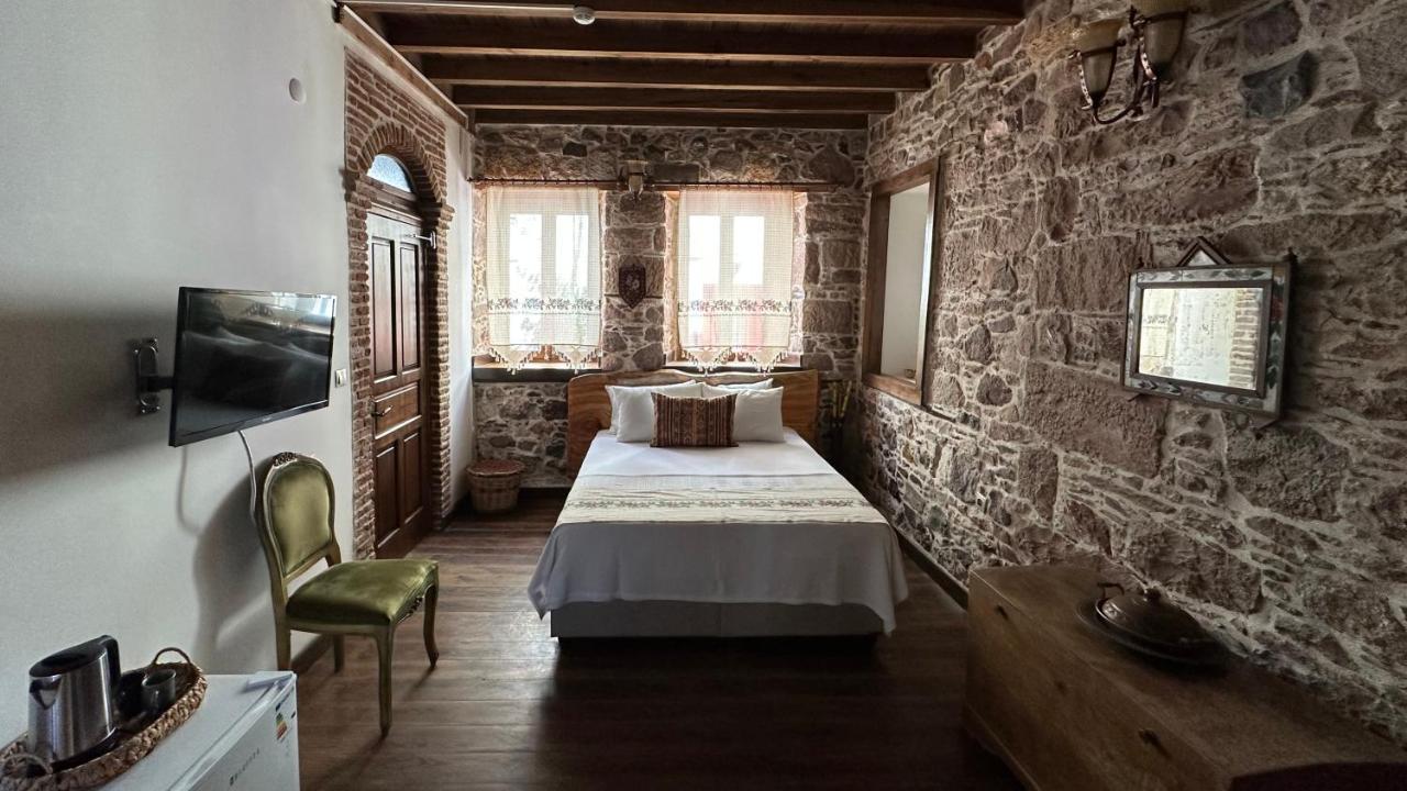 Cunda Konak Nazimaki Ayvalı Exteriör bild